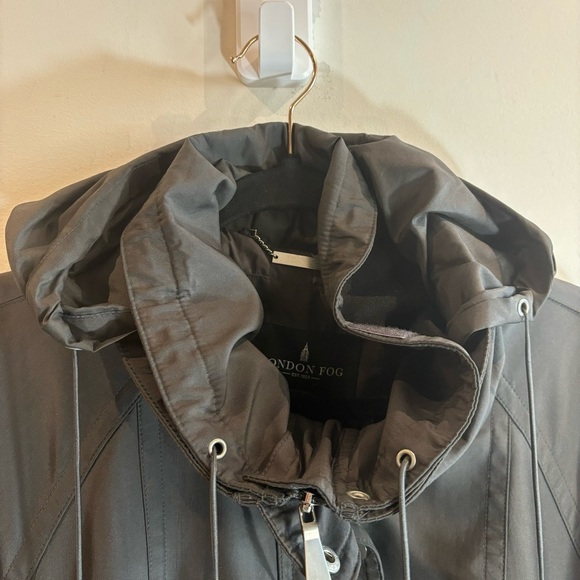 LONDON FOG Sz XL Jacket Coat Snap Zipper Closure Drawstrings Hooded Lined - Picture 3 of 13
